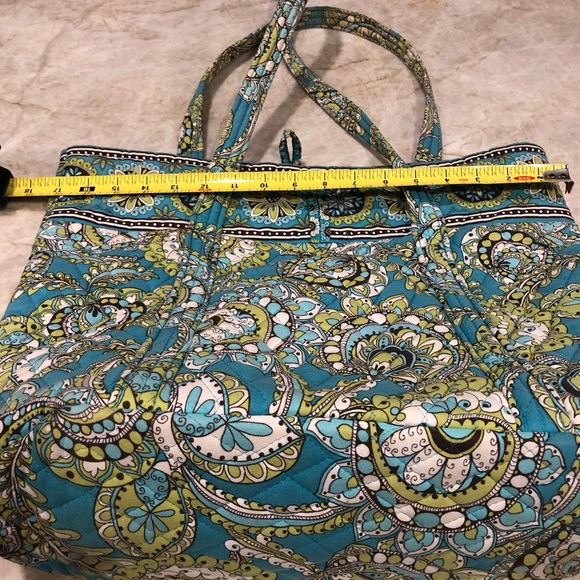Vera Bradley Tote - Picture 7 of 8